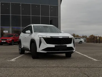 Купить Geely Atlas Белый 2.0T 4WD AT (200 л.с.) от 3334190 ₽. в Саратове