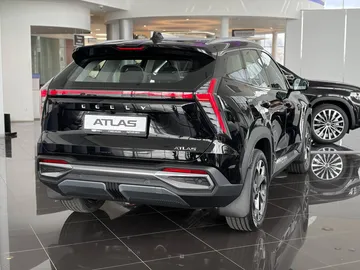 Купить Geely Atlas, II Черный 1.5 AMT (147 л.с.) от 2869990 ₽. в Саратове