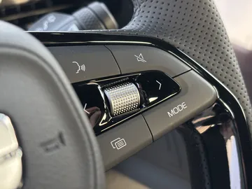 Купить Geely Atlas, II Серебристый 2.0 AT (200 л.с.) 4WD от 3102990 ₽. в Саратове