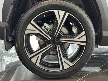 Купить Geely Cityray Белый 1.5 AMT (147 л.с.) от 2514990 ₽. в Саратове