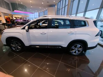 Купить Geely Okavango, I Рестайлинг Белый 2.0 AMT (200 л.с.) от 3108990 ₽. в Саратове